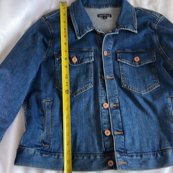 Like new J Crew Mercantile jean jacket. Size XL. - Picture 5 of 10